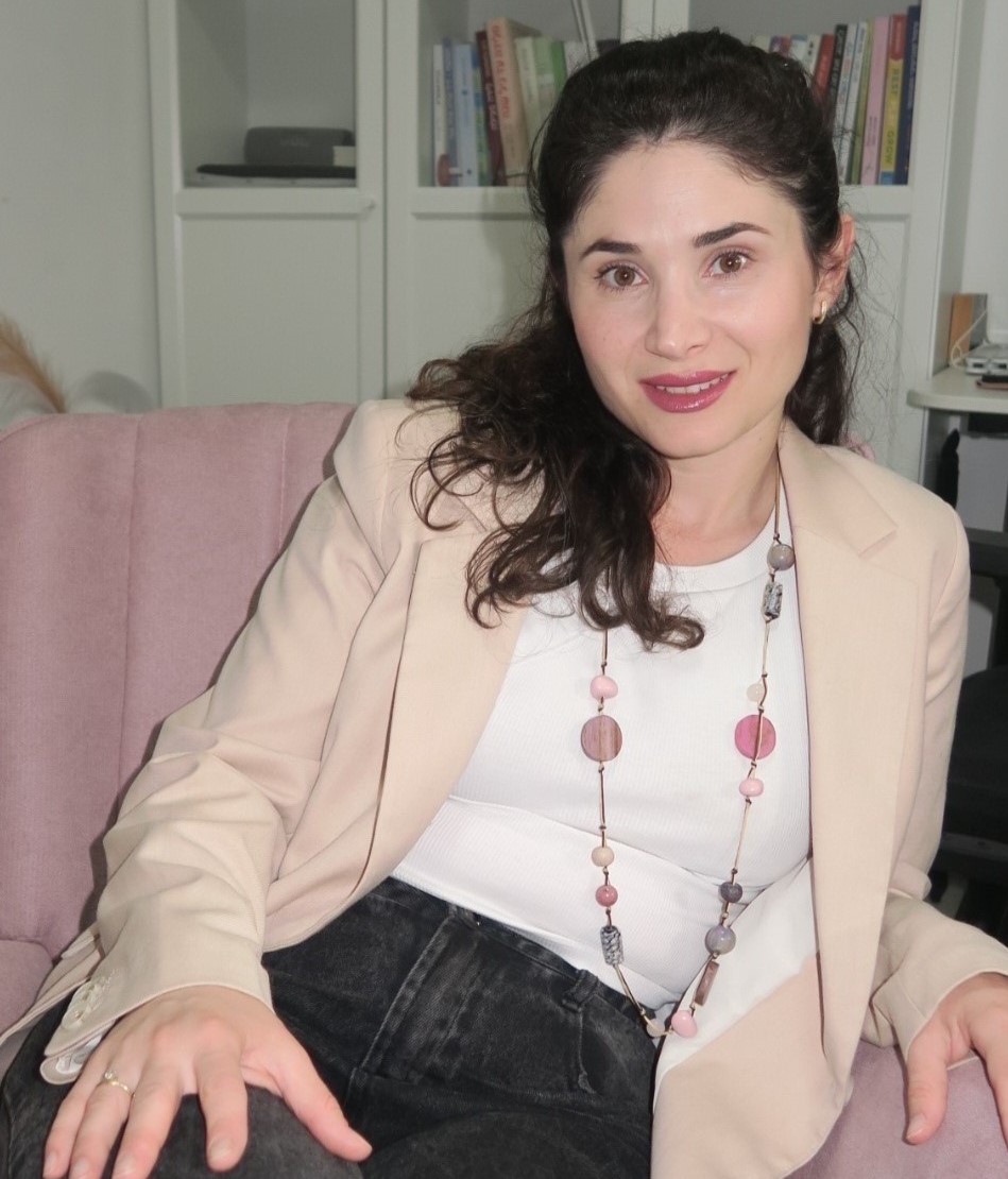 אייקון יצירת קשר